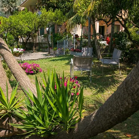Hotel Villa Degli Aranci-2